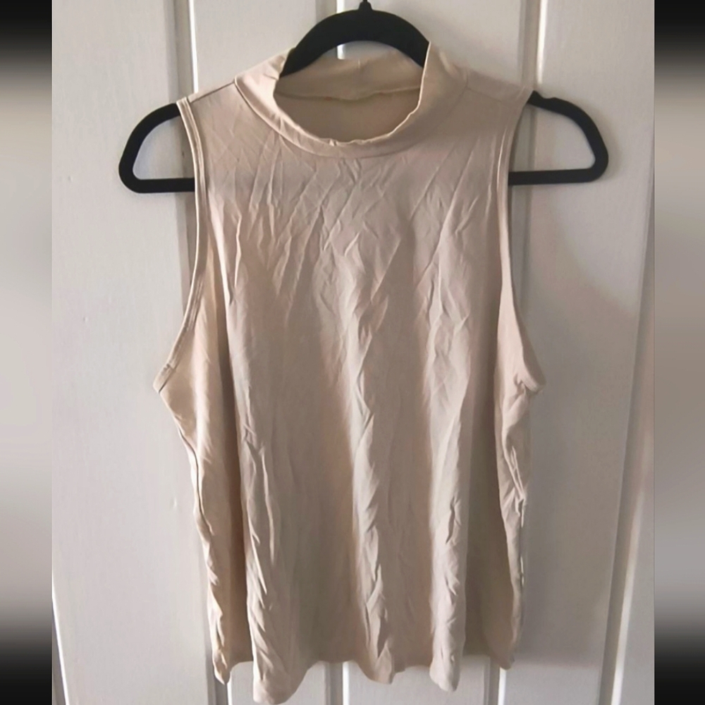 High neck Tank - Picture 2 of 4